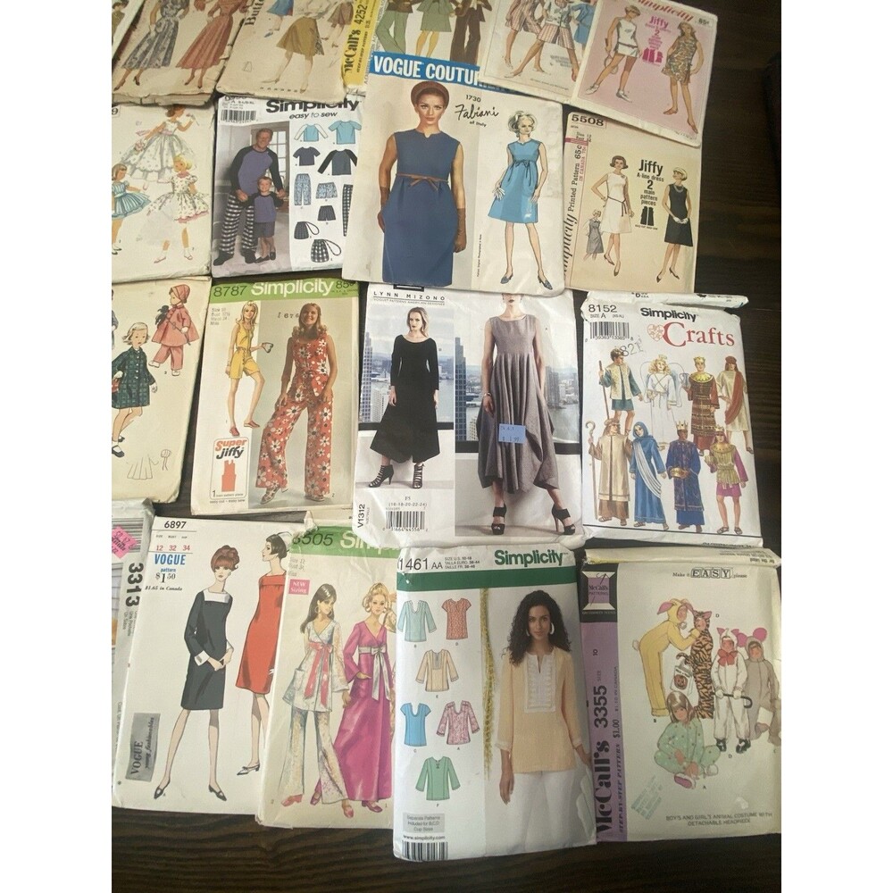 Mixed Lot of 28 Sewing Patterns - Mens, Womens, Kids, Baby, Costumes, Crafts - Picture 4 of 6
